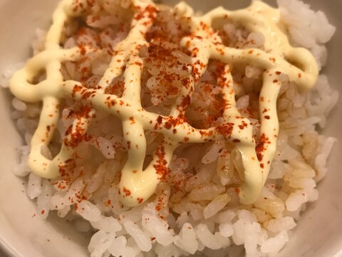 これぞズボラめし!一味マヨご飯!